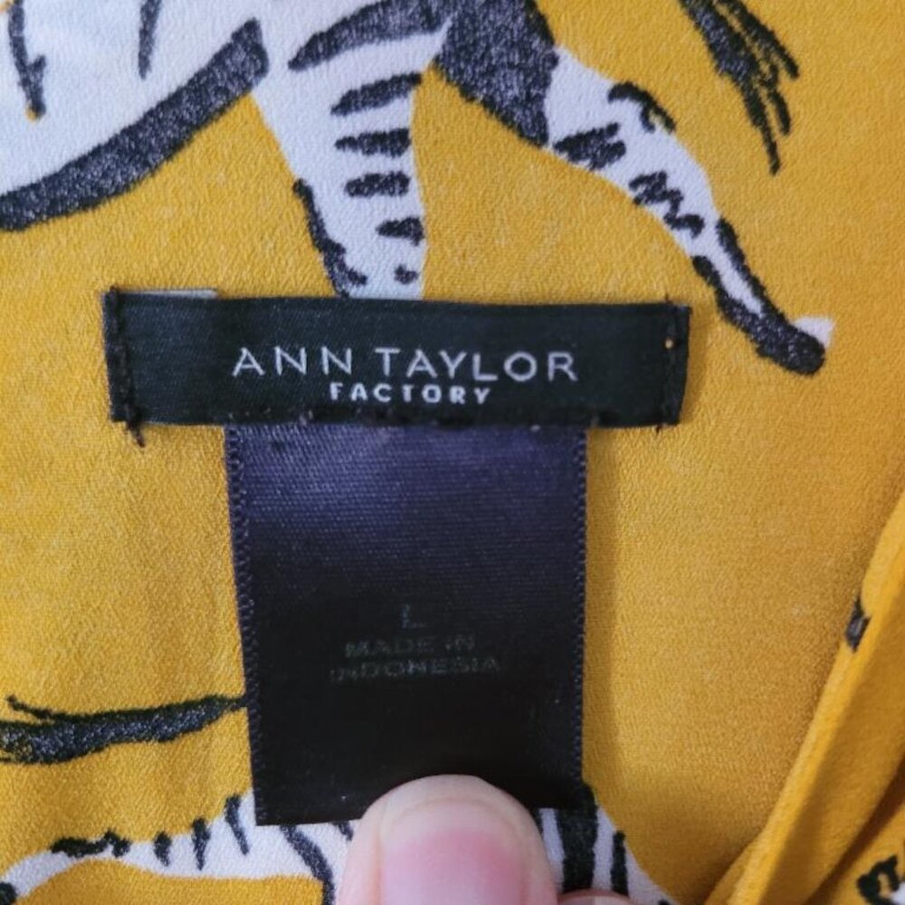 Anne Taylor Blouse